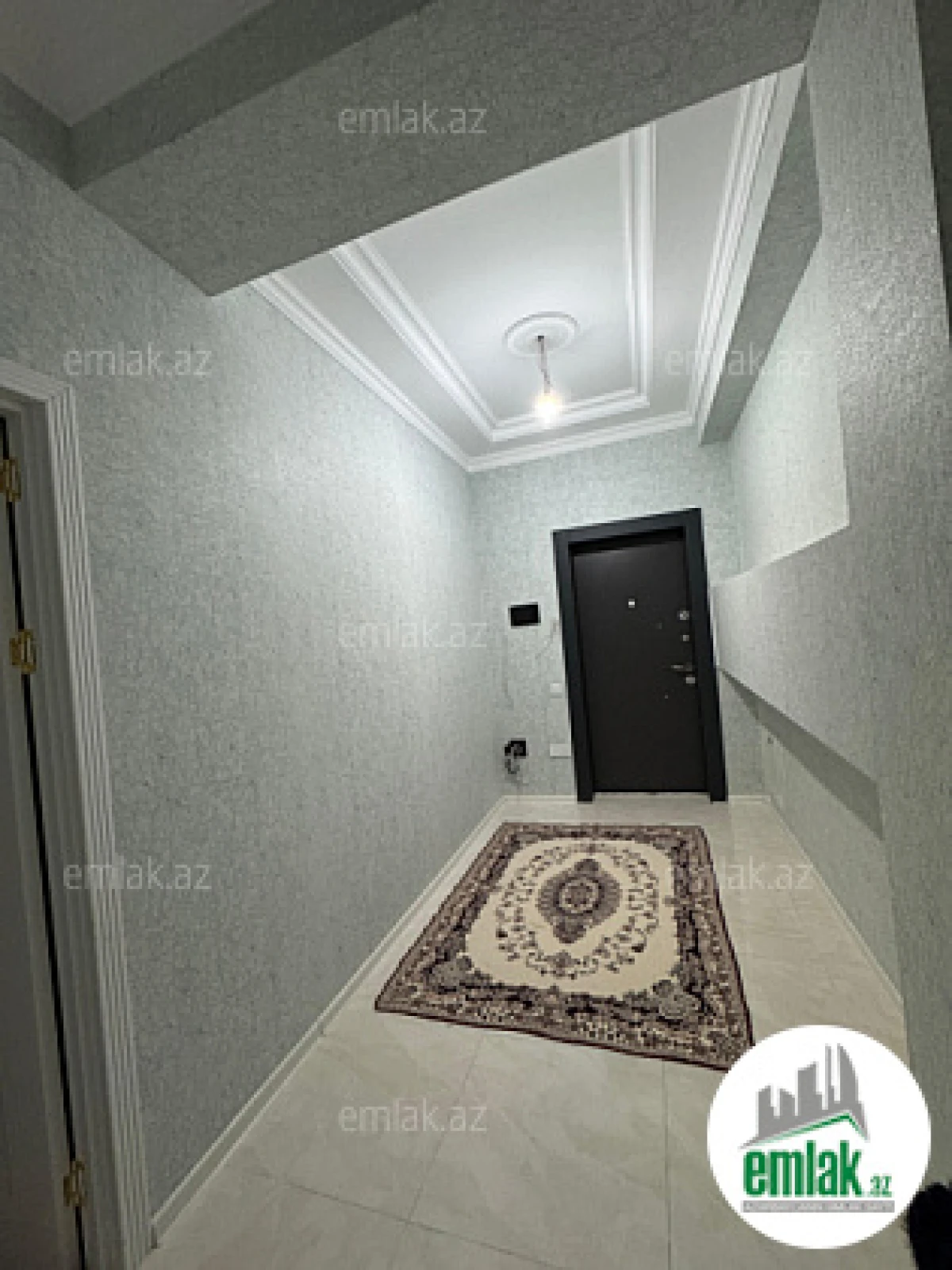 Satılır 2 otaqlı yeni tikili 75 m²