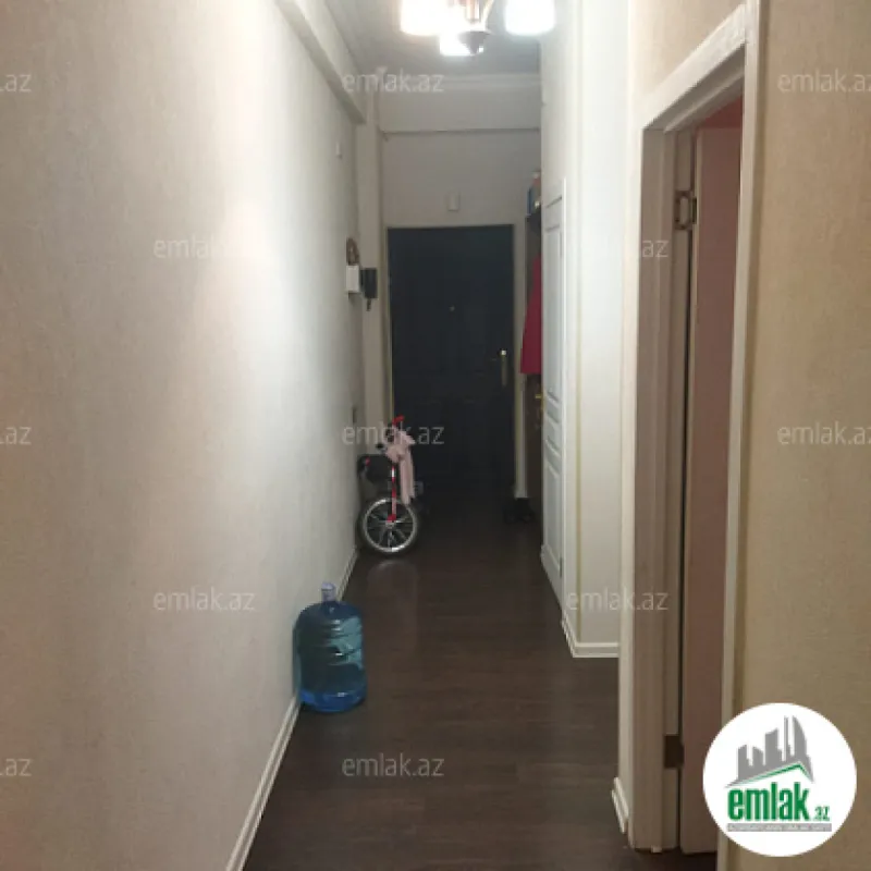 Satılır 2 otaqlı yeni tikili 60 m²