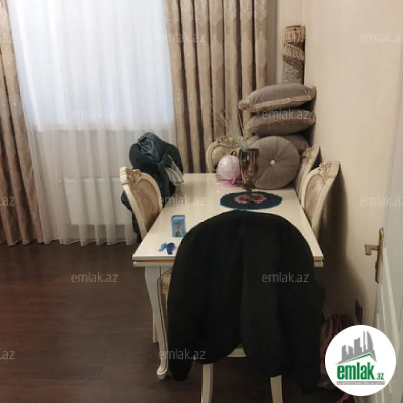 Satılır 2 otaqlı yeni tikili 60 m²