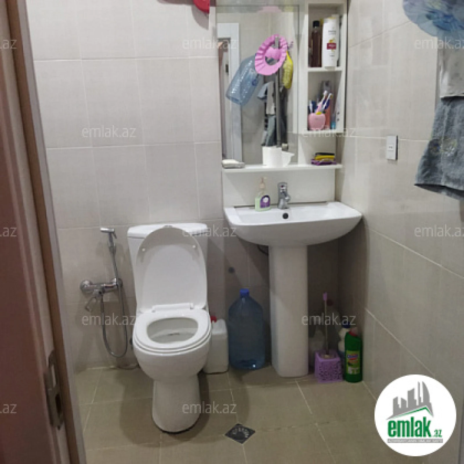 Satılır 2 otaqlı yeni tikili 60 m²