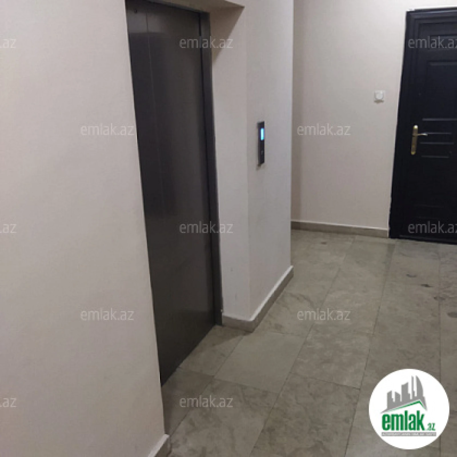 Satılır 2 otaqlı yeni tikili 60 m²