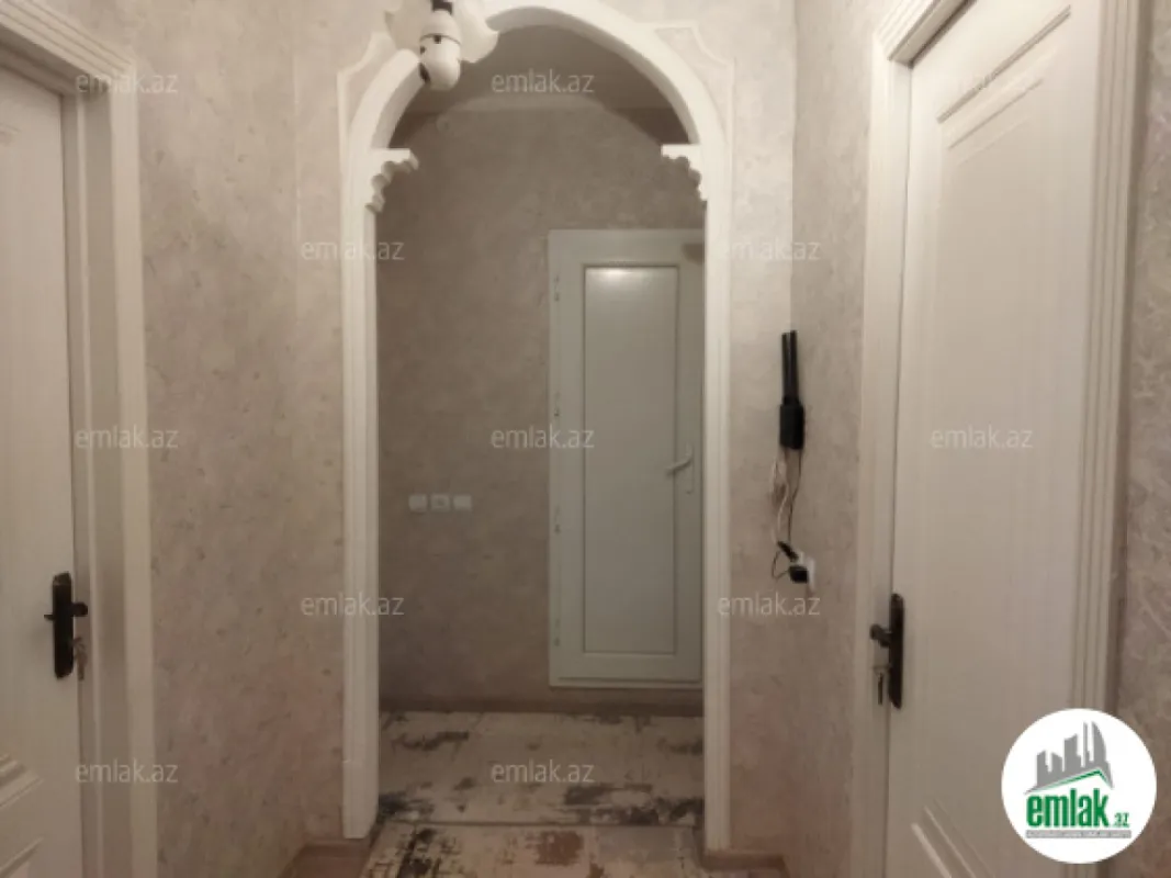 Satılır 3 otaqlı köhnə tikili 70 m²