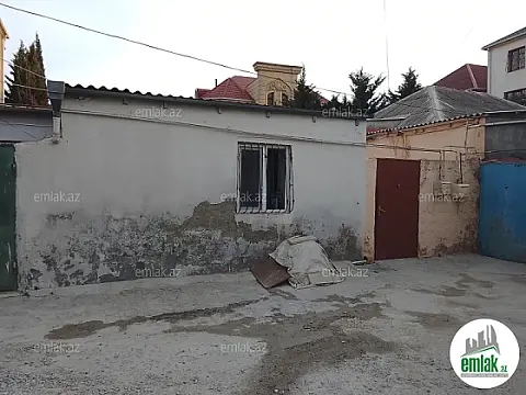 Satılır 8 otaqlı köhnə tikili 300 m² — Bakı 8 otaq 300.00 m²