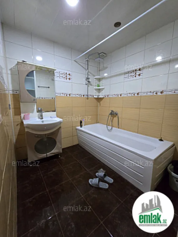 Satılır 3 otaqlı yeni tikili 90 m²