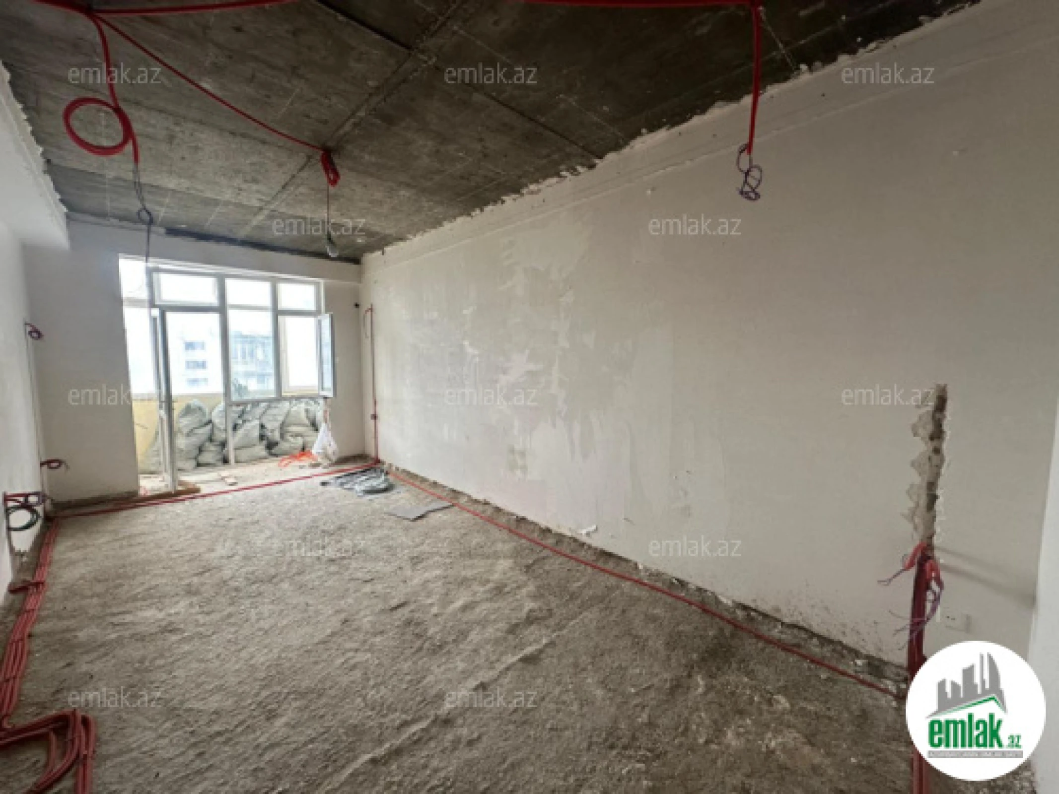 Satılır 2 otaqlı yeni tikili 83 m²