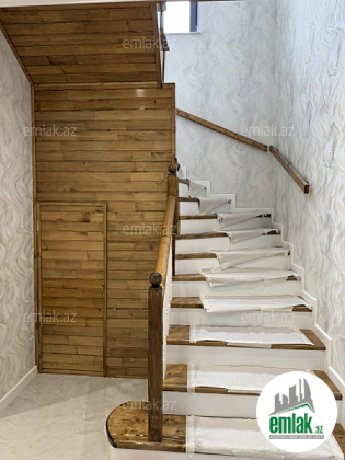 Satılır 7 otaqlı həyət evi 174 m²