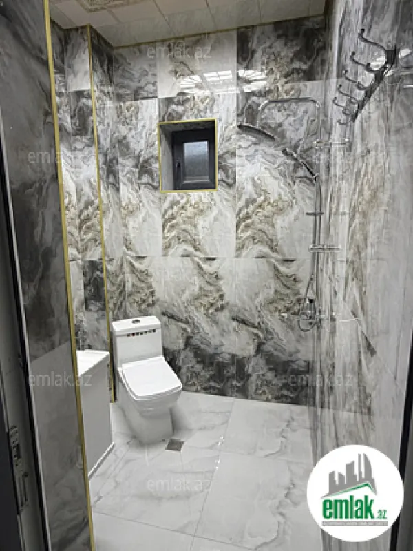 Satılır 7 otaqlı həyət evi 174 m²