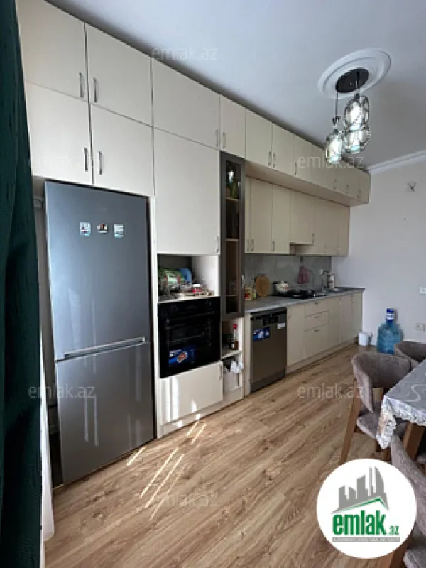 Satılır 2 otaqlı yeni tikili 90 m²