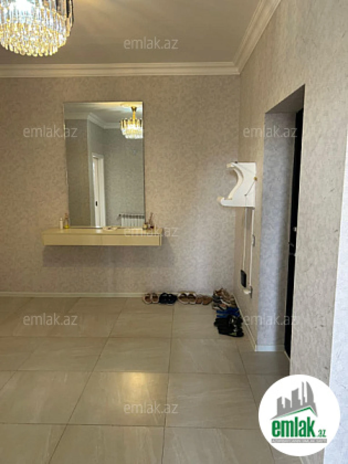 Satılır 2 otaqlı yeni tikili 90 m²