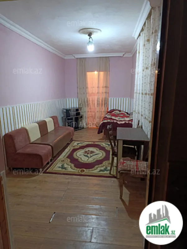 Satılır 2 otaqlı köhnə tikili 35 m²