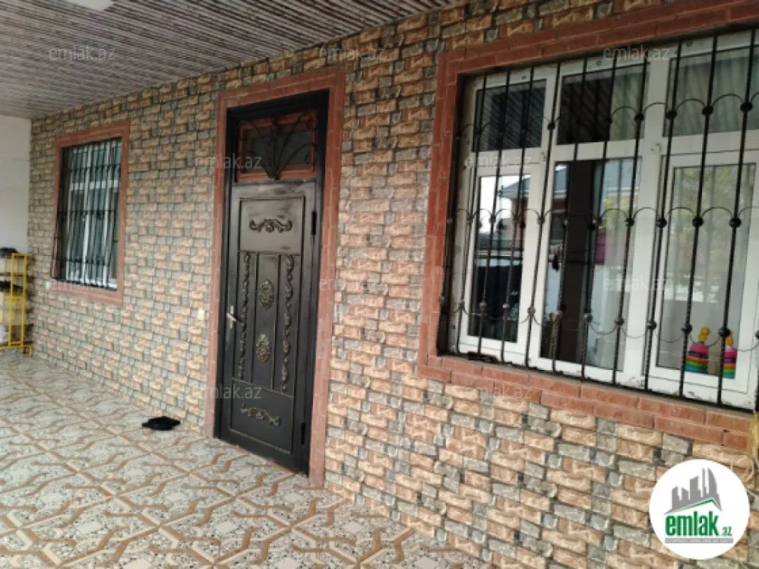 Satılır 4 otaqlı həyət evi 120 m²