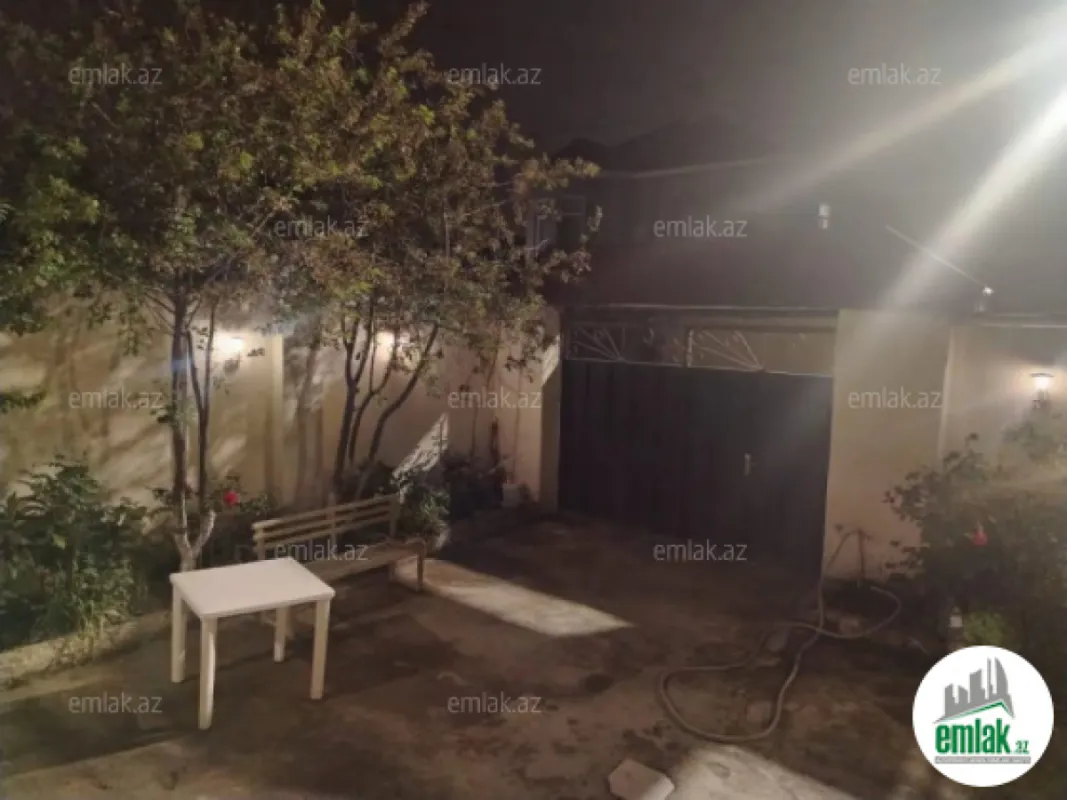 Satılır 4 otaqlı həyət evi 120 m²