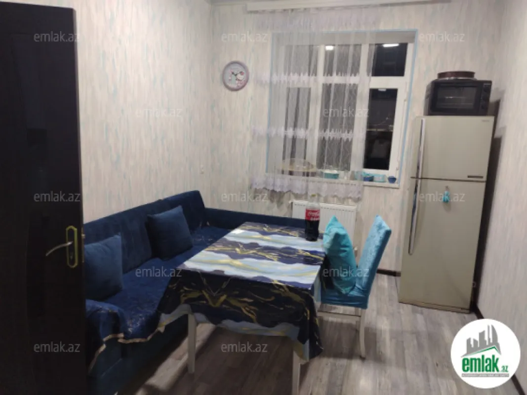 Satılır 4 otaqlı həyət evi 120 m²
