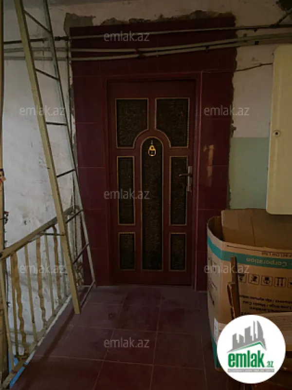 Satılır 3 otaqlı köhnə tikili 75 m²