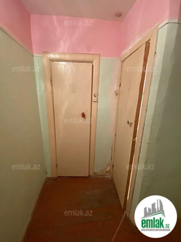 Satılır 3 otaqlı köhnə tikili 75 m²