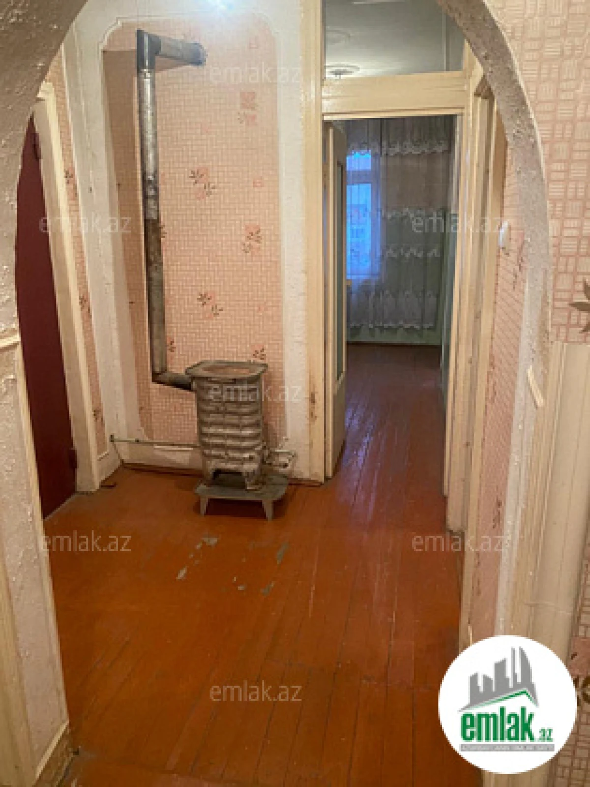 Satılır 3 otaqlı köhnə tikili 75 m²