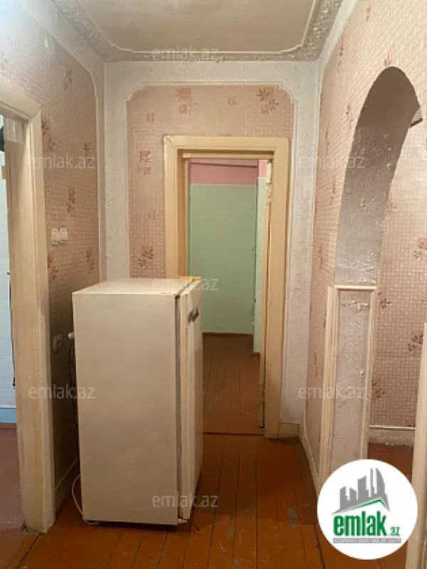 Satılır 3 otaqlı köhnə tikili 75 m²
