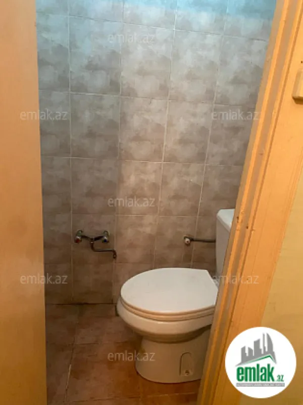 Satılır 3 otaqlı köhnə tikili 75 m²