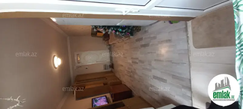 Satılır 1 otaqlı köhnə tikili 20 m²