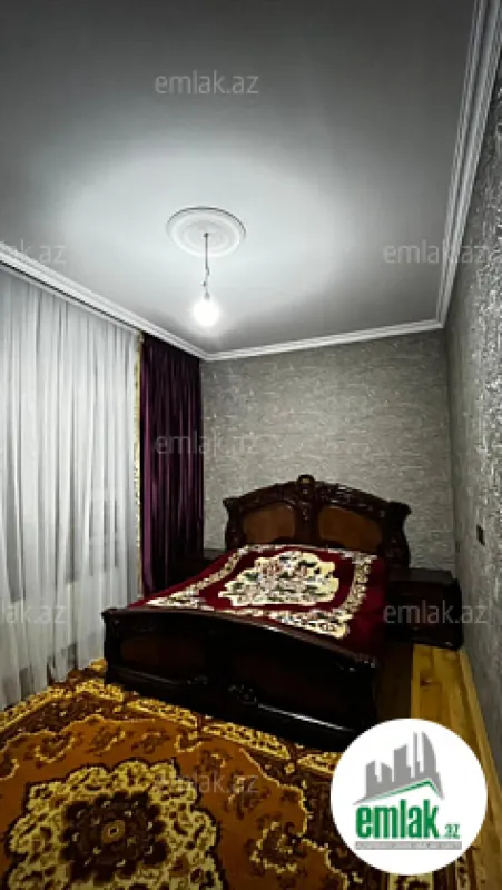 Satılır 5 otaqlı həyət evi 200 m²