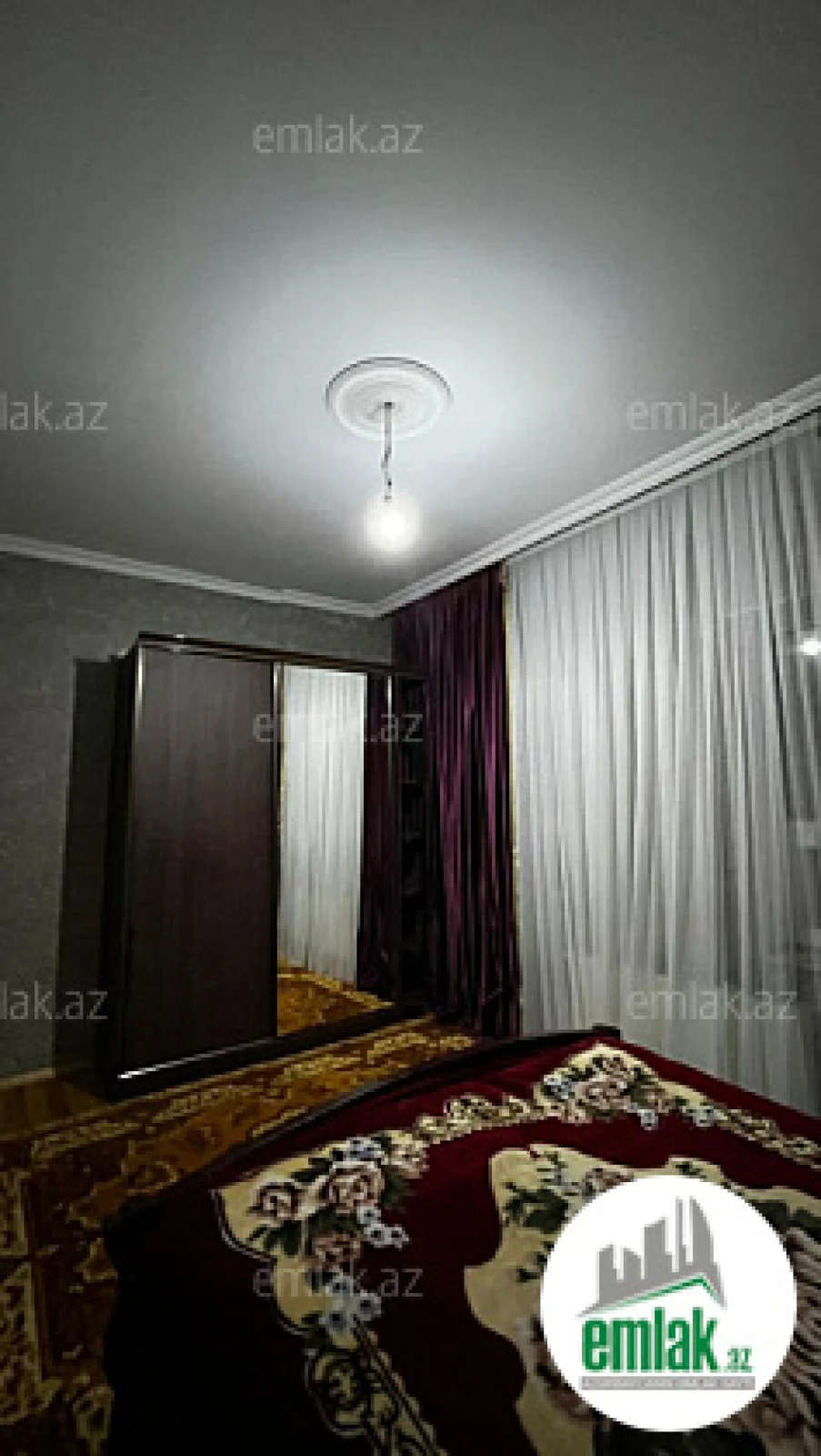 Satılır 5 otaqlı həyət evi 200 m²
