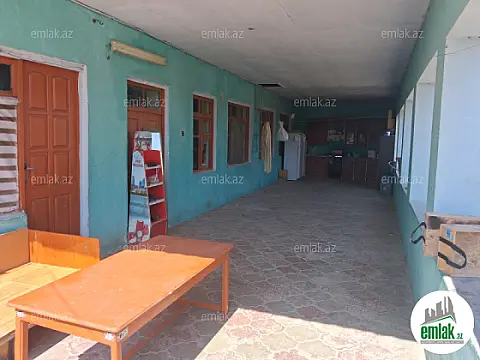 Satılır 3 otaqlı həyət evi 150 m²