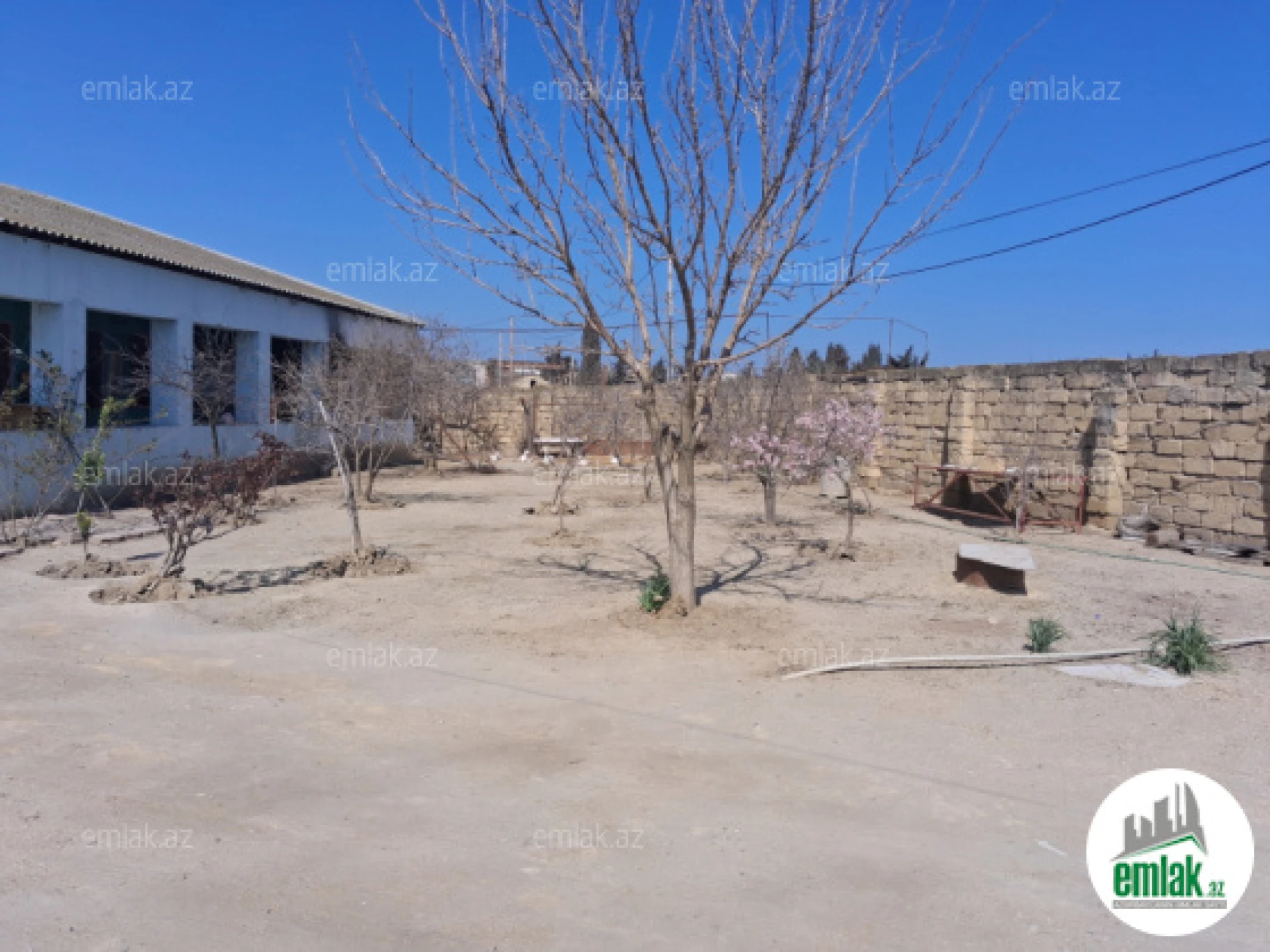 Satılır 3 otaqlı həyət evi 150 m²