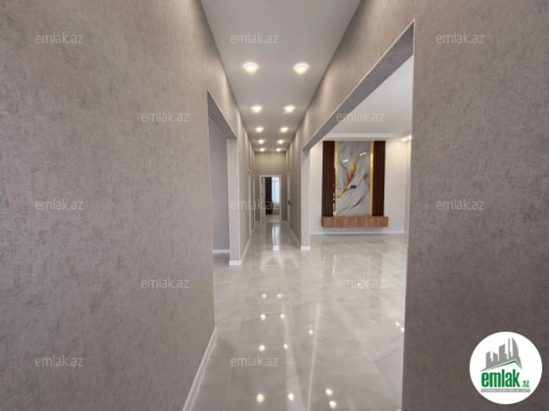 Satılır 4 otaqlı mənzil 135 m²