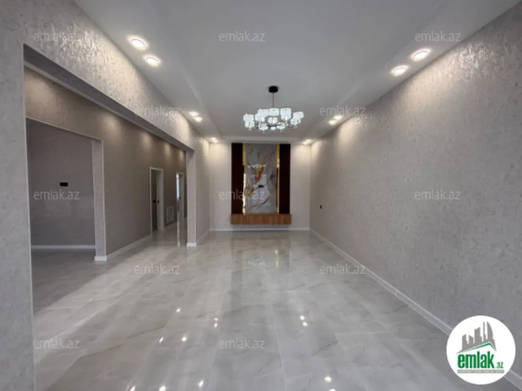 Satılır 4 otaqlı mənzil 135 m²