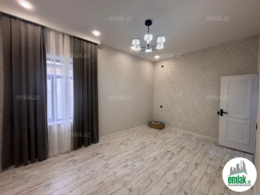 Satılır 4 otaqlı mənzil 135 m²