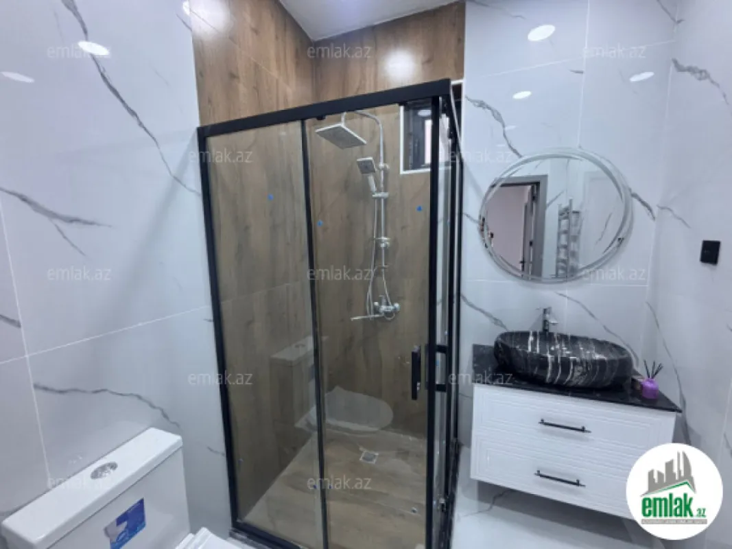 Satılır 4 otaqlı mənzil 160 m²
