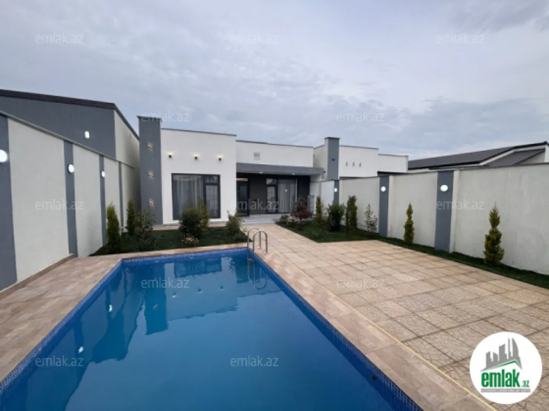 Satılır 4 otaqlı mənzil 160 m²