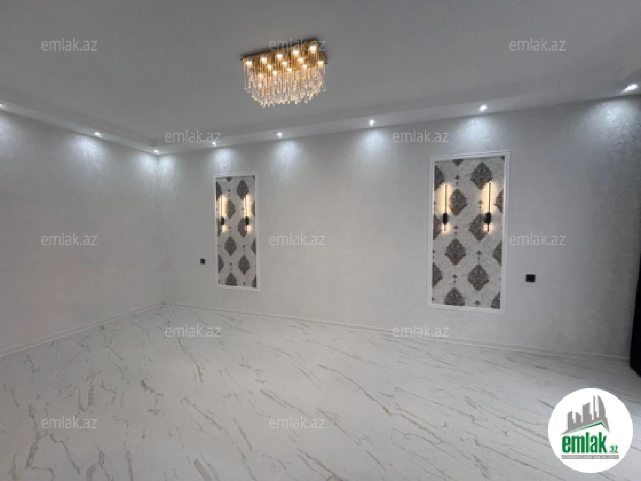 Satılır 4 otaqlı mənzil 160 m²