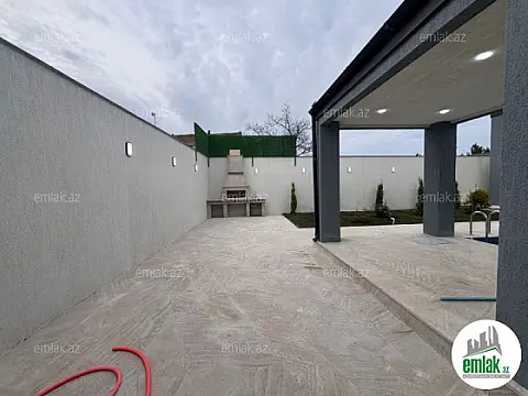 Satılır 4 otaqlı mənzil 150 m²
