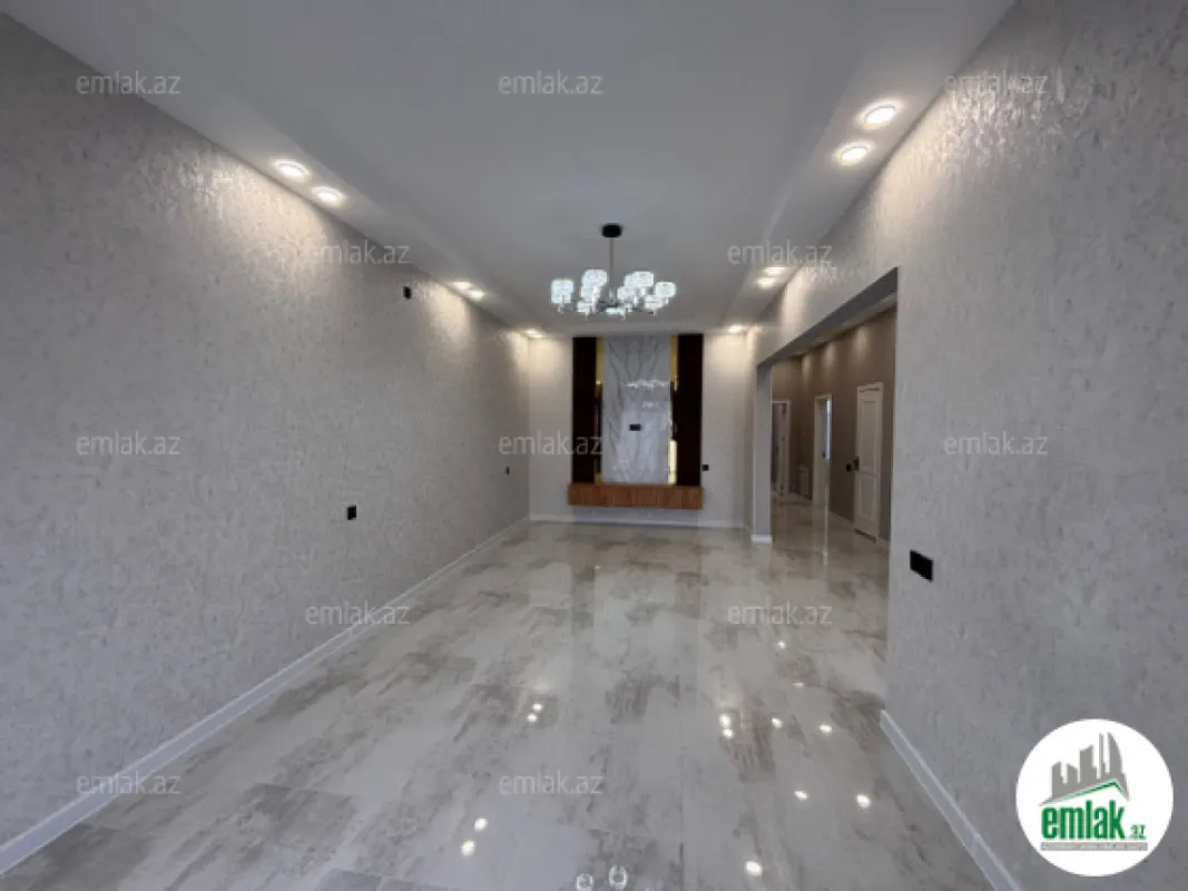 Satılır 4 otaqlı mənzil 150 m²