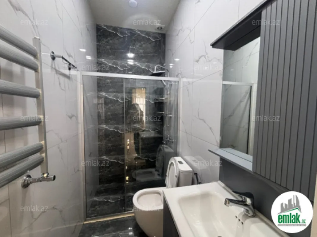 Satılır 4 otaqlı mənzil 150 m²