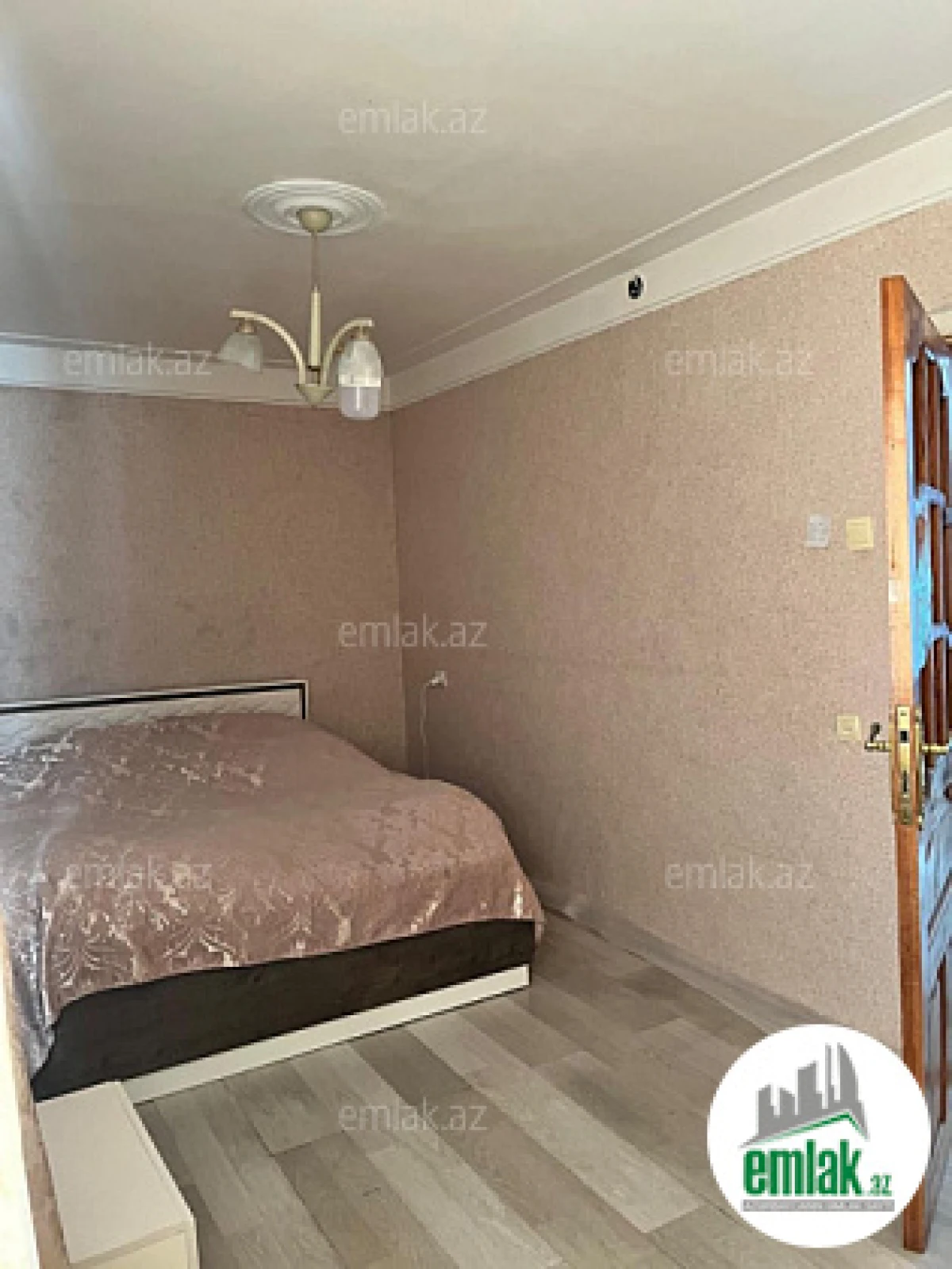 Satılır 2 otaqlı köhnə tikili 47 m²