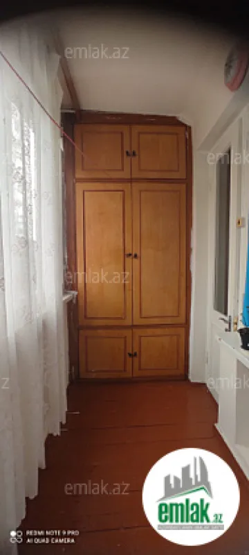 Satılır 2 otaqlı köhnə tikili 65 m²