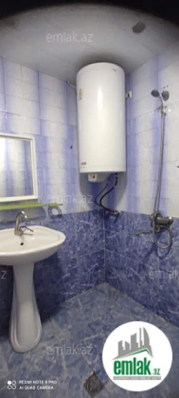 Satılır 2 otaqlı köhnə tikili 65 m²