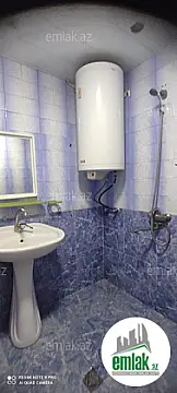 Satılır 2 otaqlı köhnə tikili 65 m²