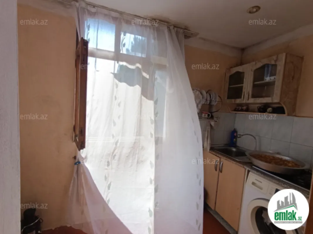 Satılır 3 otaqlı köhnə tikili 65 m²
