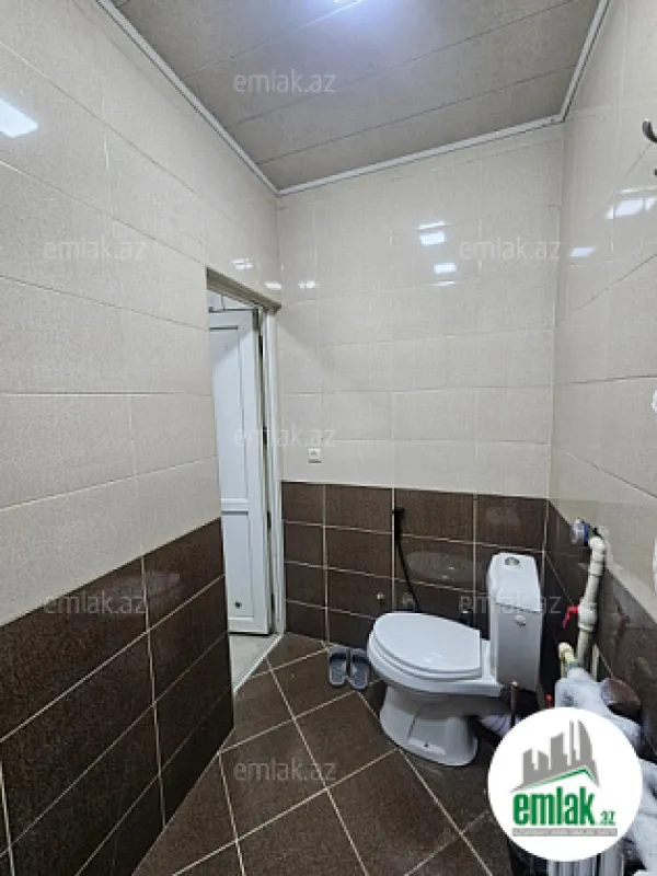 Satılır 2 otaqlı köhnə tikili 82 m²