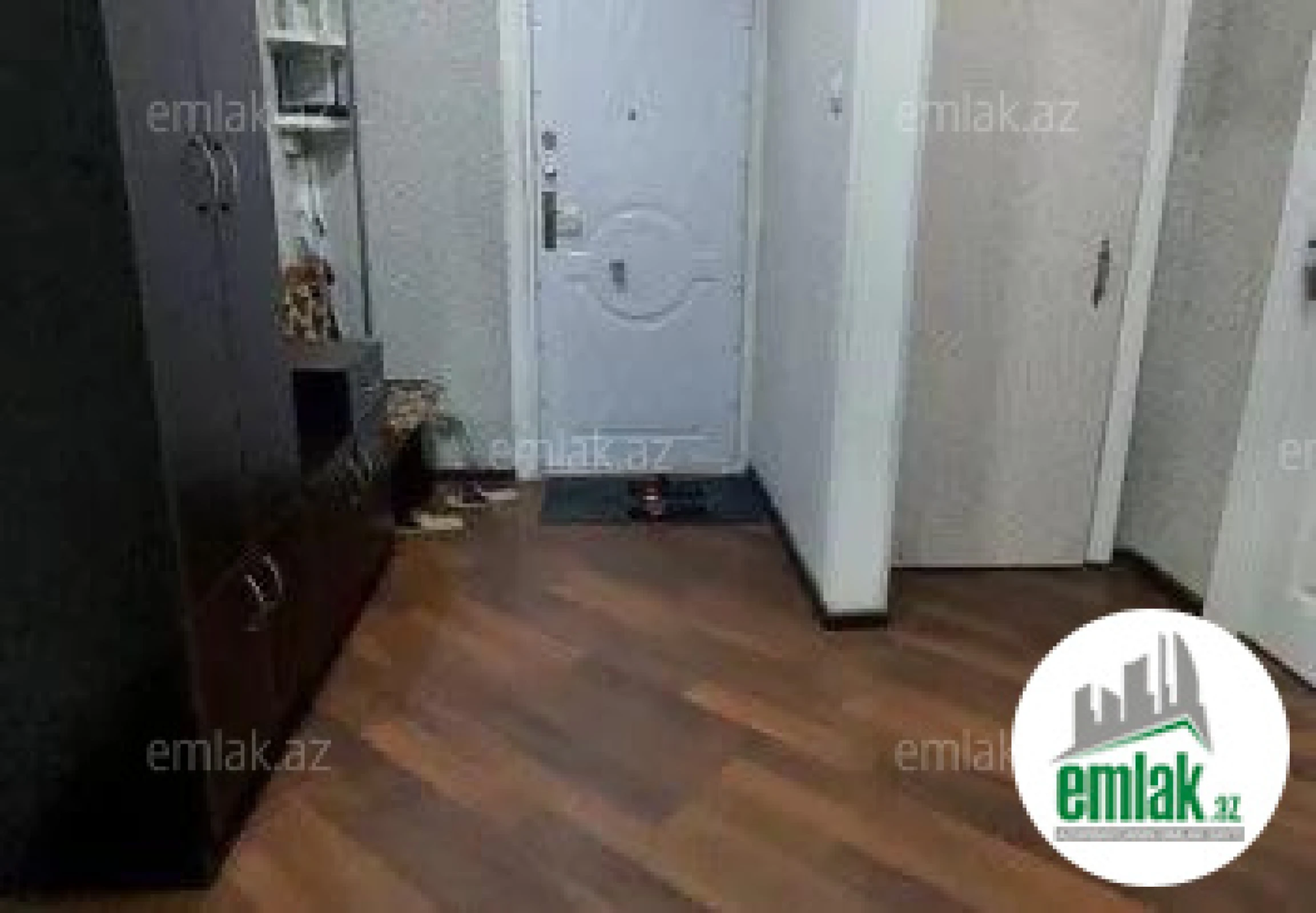 Satılır 3 otaqlı köhnə tikili 75 m²