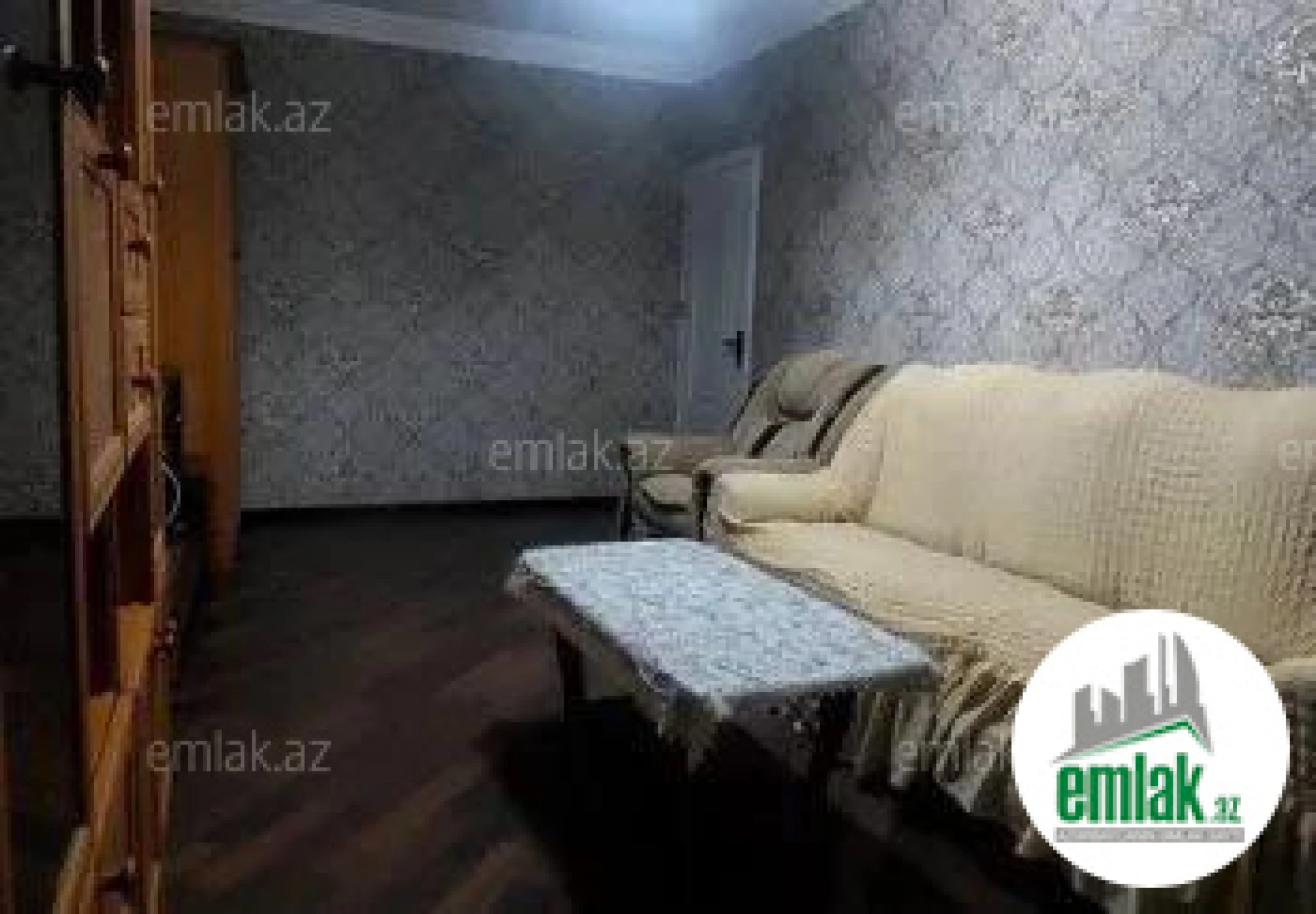Satılır 3 otaqlı köhnə tikili 75 m²