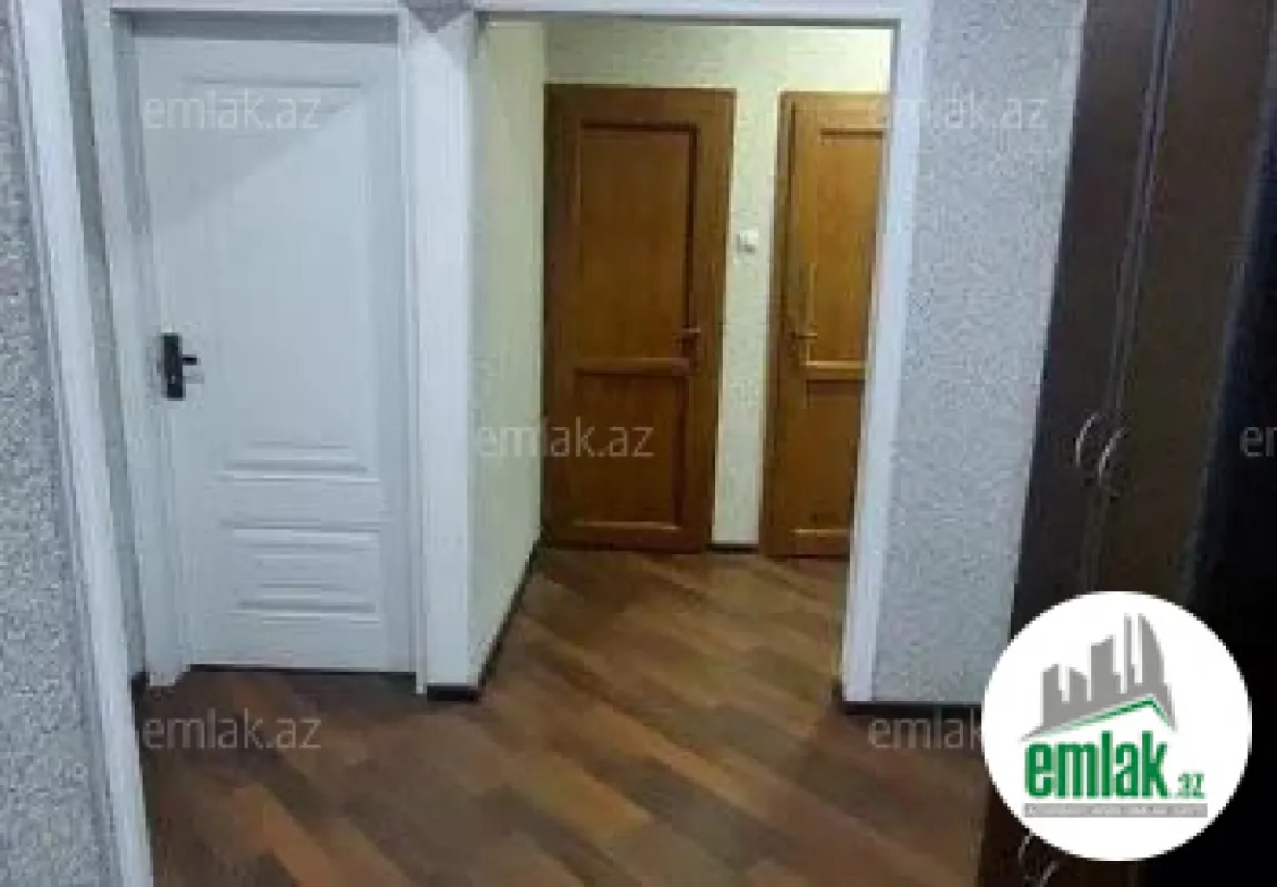 Satılır 3 otaqlı köhnə tikili 75 m²