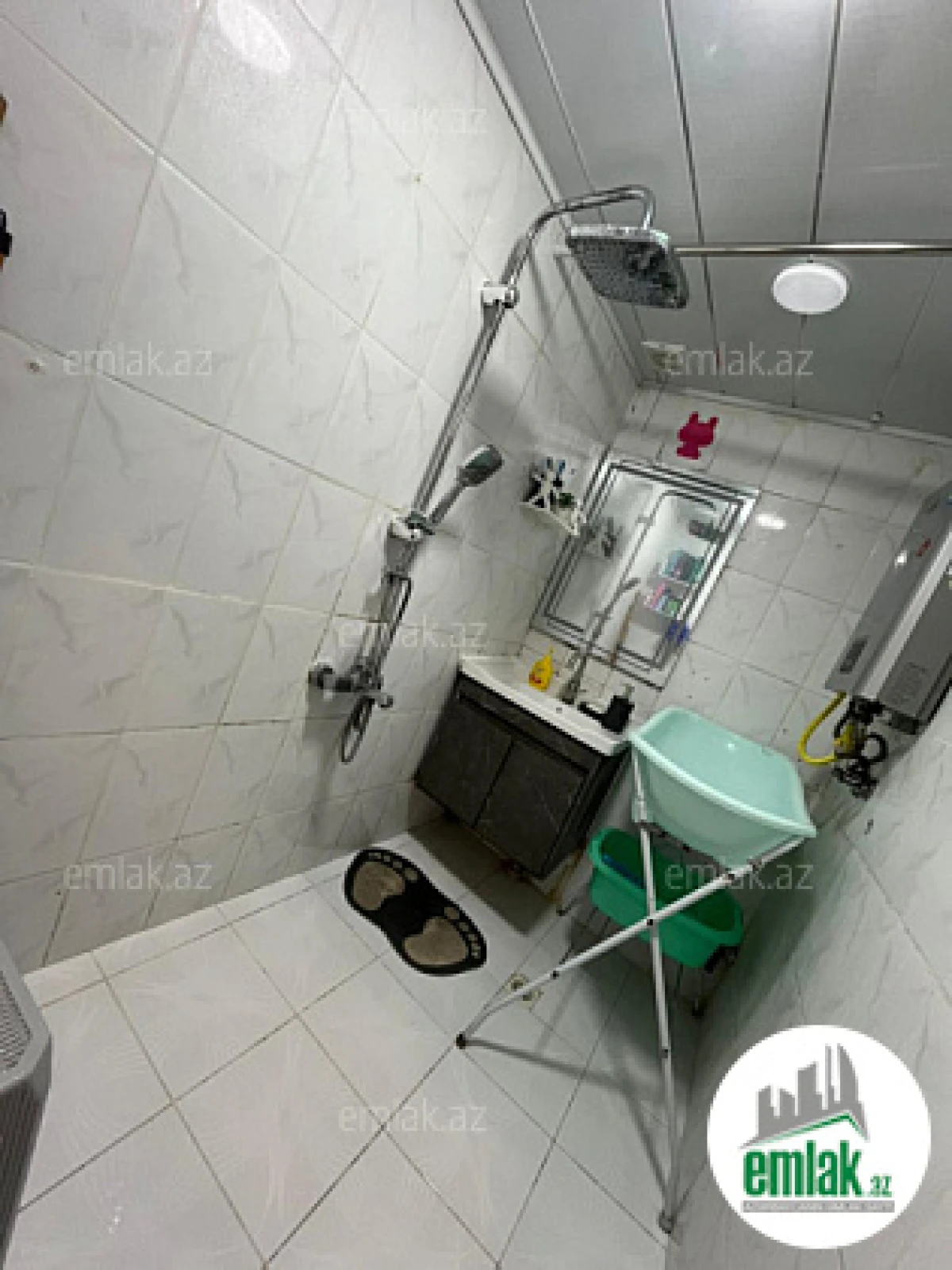 Satılır 2 otaqlı köhnə tikili 60 m²