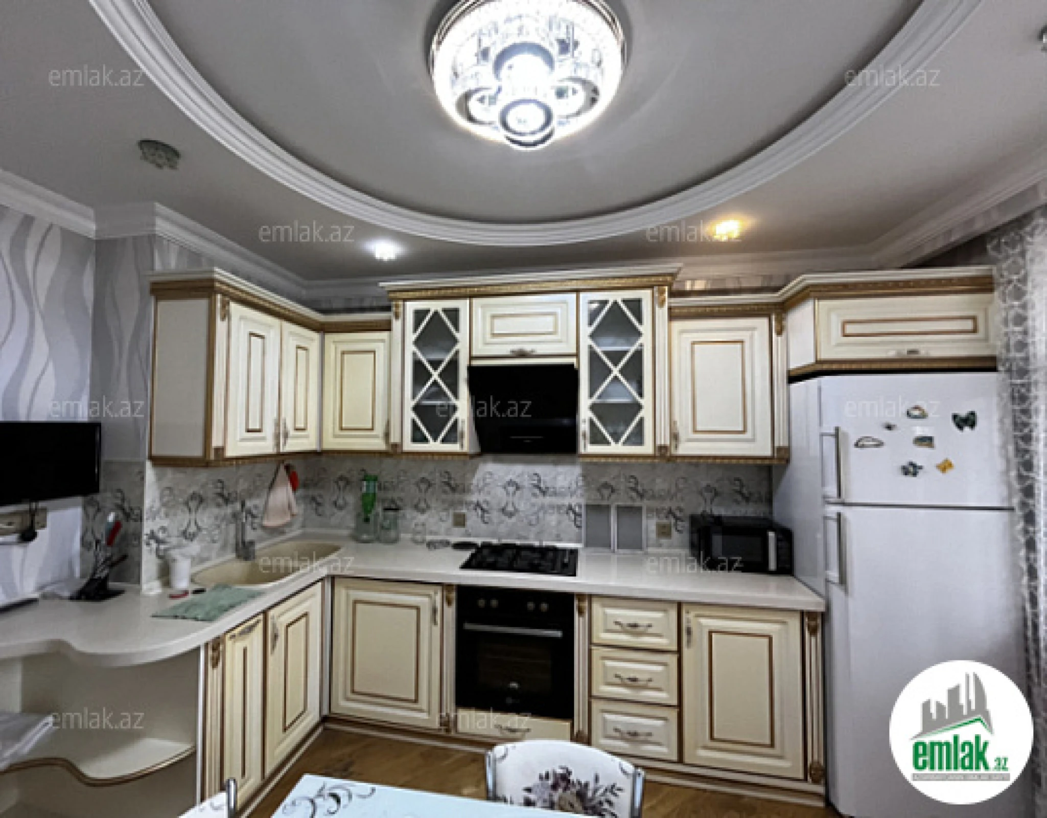 Satılır 3 otaqlı yeni tikili 128 m²