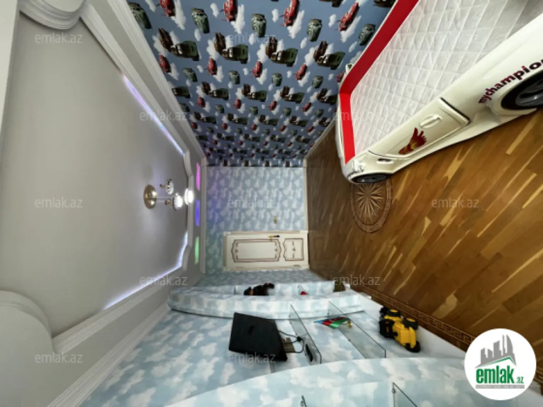 Satılır 3 otaqlı yeni tikili 128 m²