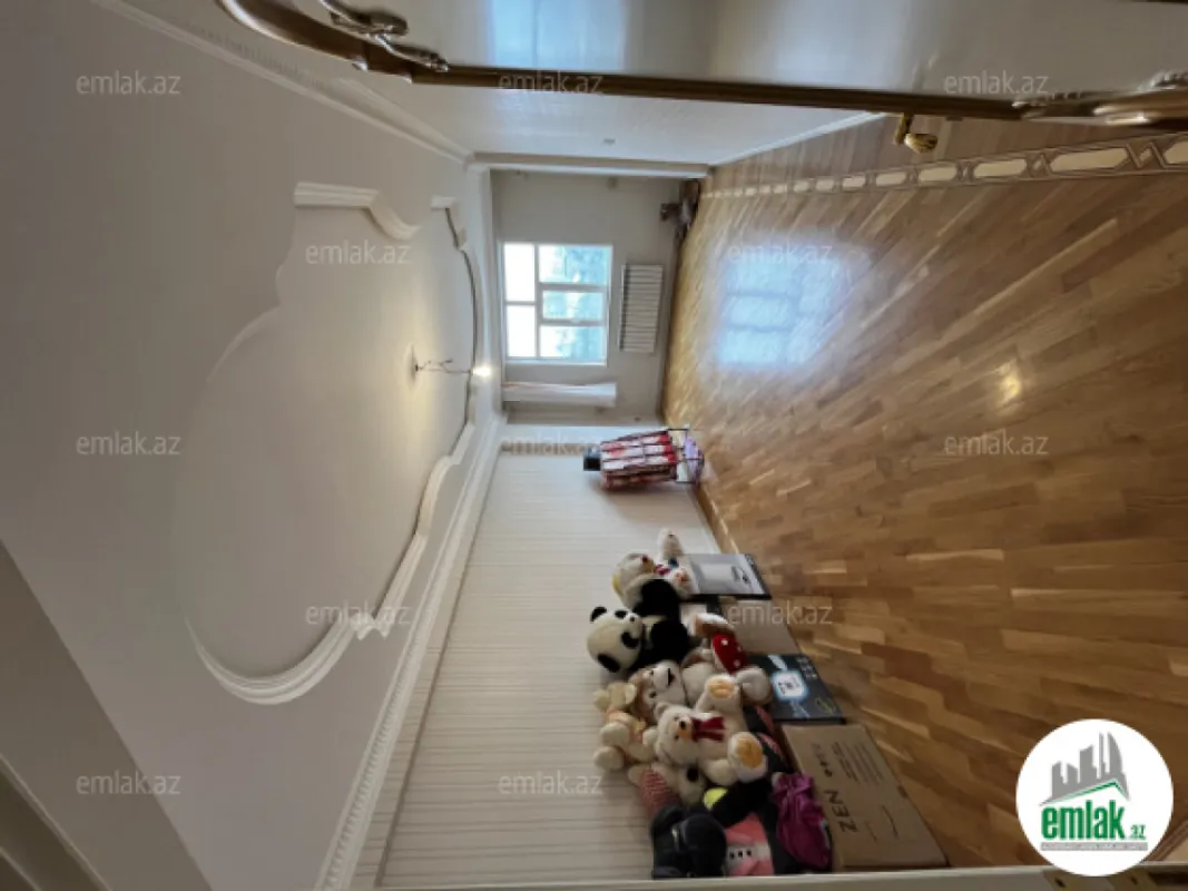 Satılır 3 otaqlı yeni tikili 128 m²