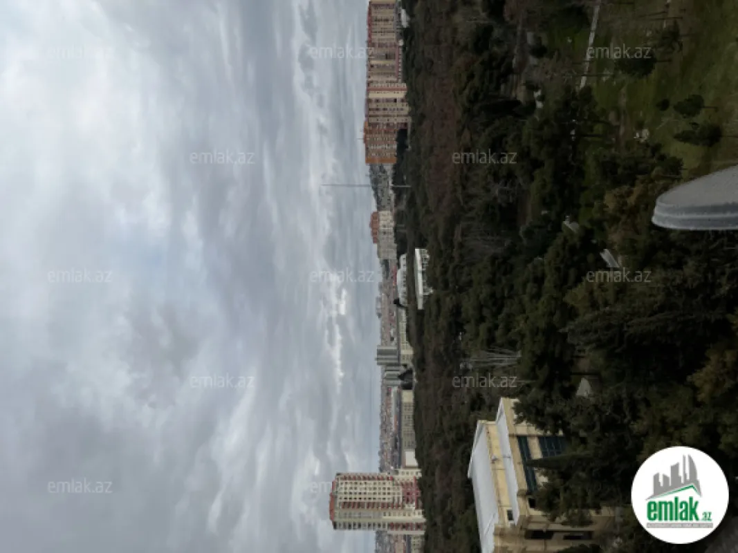 Satılır 3 otaqlı yeni tikili 128 m²